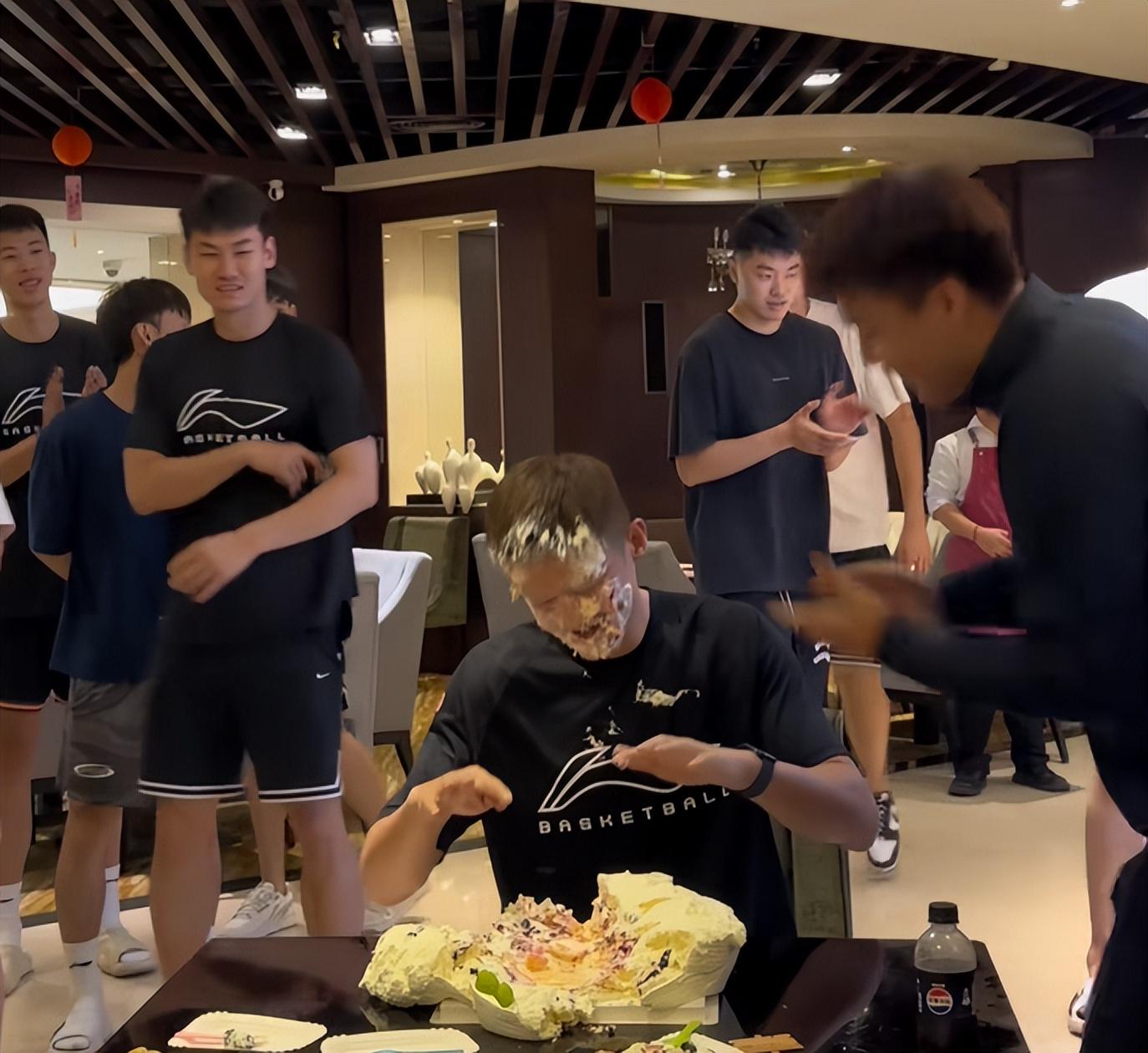 之前还在广, gfm