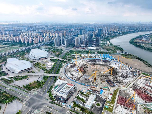 合体育场, 浙江日报